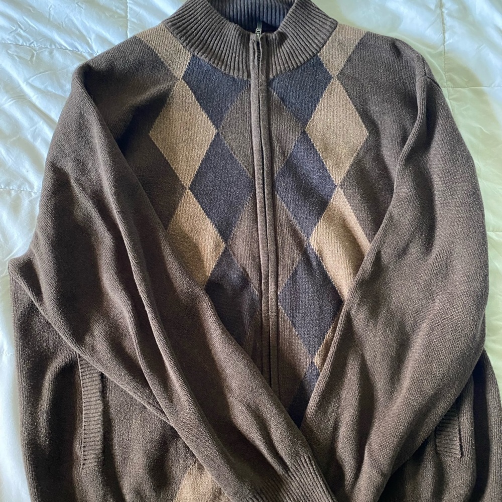 Brown zip up sweater size extra large